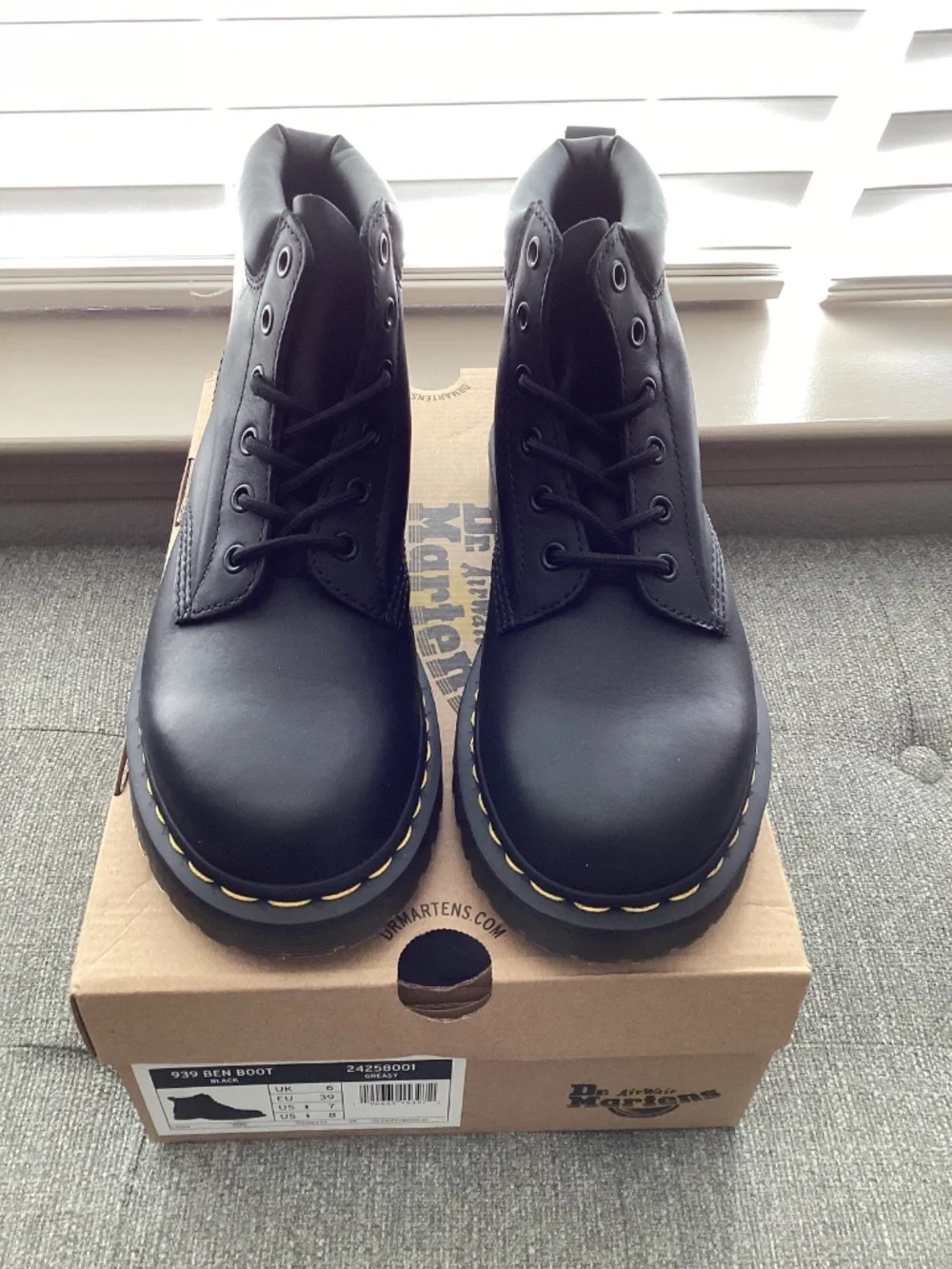 Dr. Martens 939 Ben Boot, size US 8/ EU 39